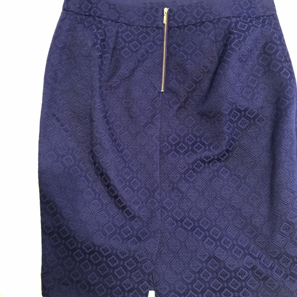 The Limited Purple Pencil Skirt - Picture 3 of 3